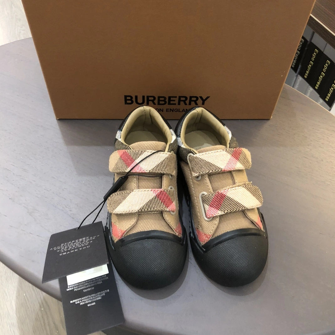 Refined 8028 Burberry Kids' Shoes