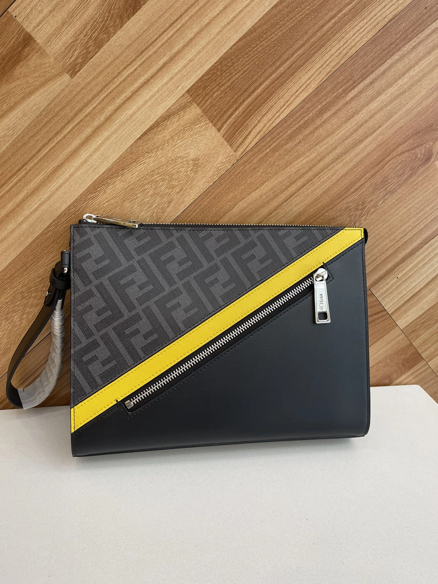 Refined 8122 Fendi AAA Man Wallets