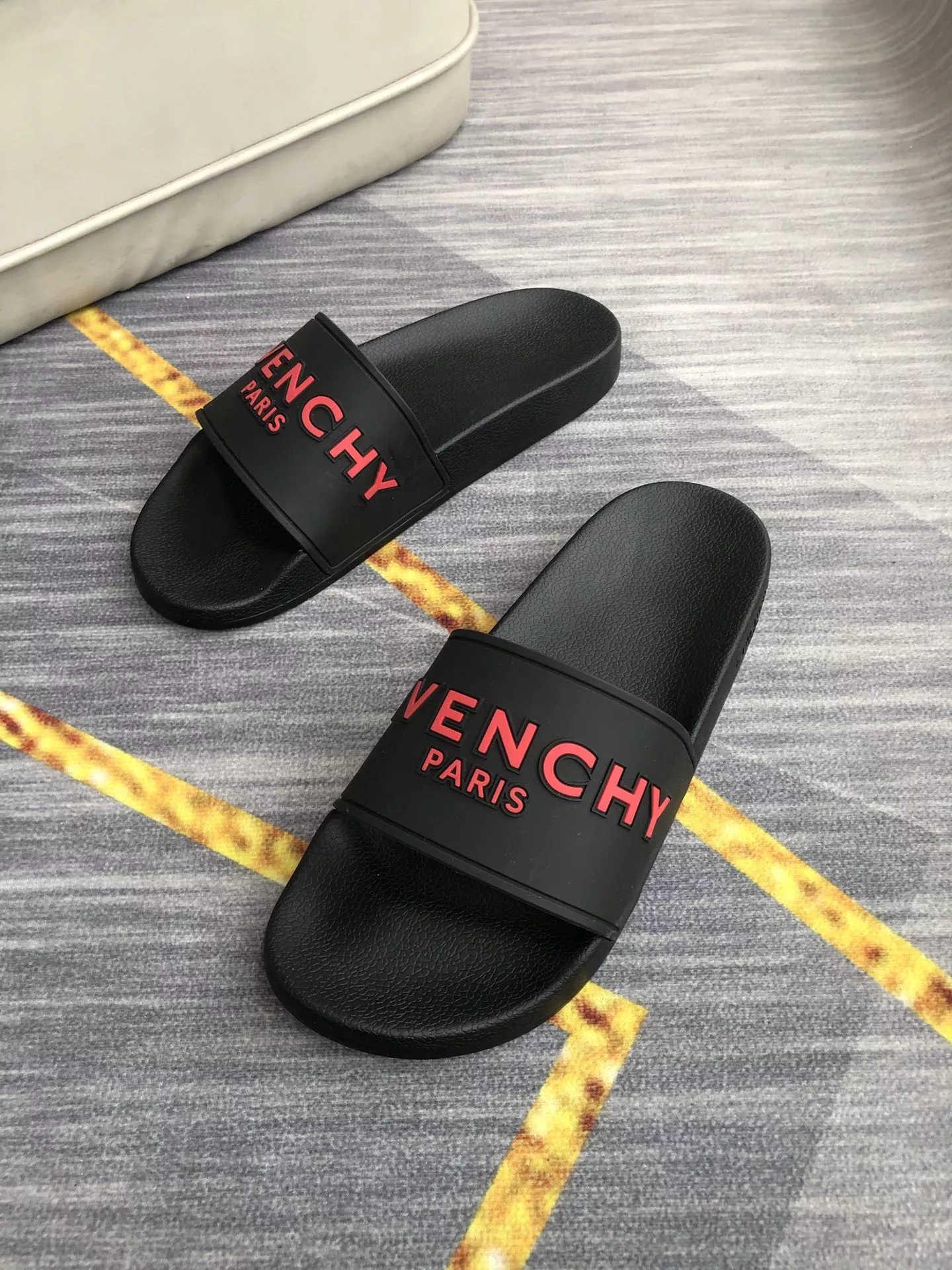 Refined 8142 Givenchy Slippers For Women