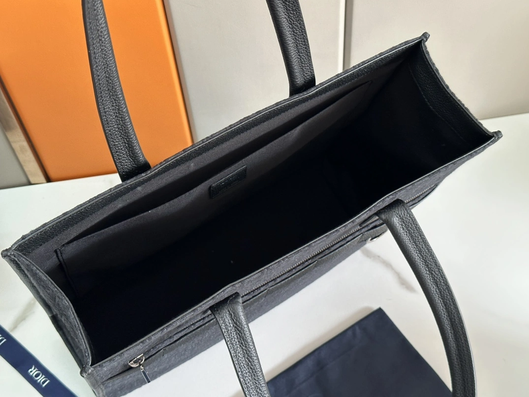 Refined 8189 Christian Dior AAA Man Handbags