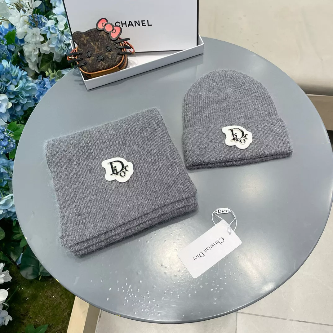 Refined 8262 Christian Dior Hat and Scarf Set