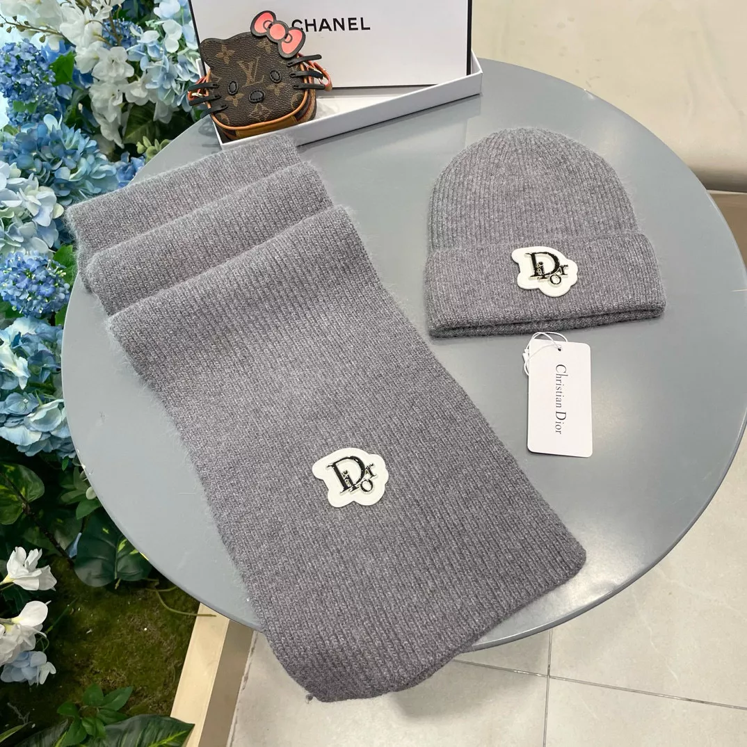 Refined 8262 Christian Dior Hat and Scarf Set