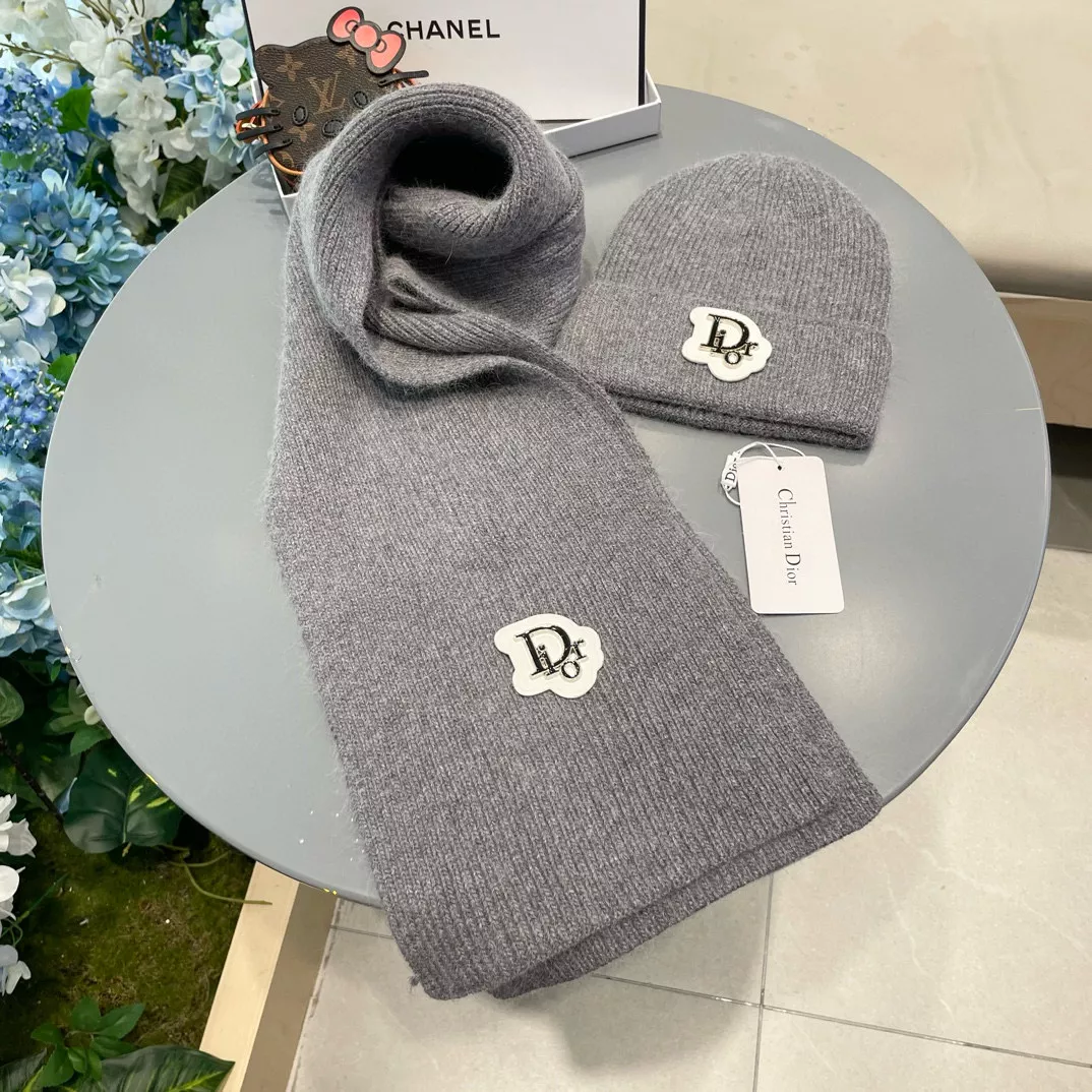 Refined 8262 Christian Dior Hat and Scarf Set