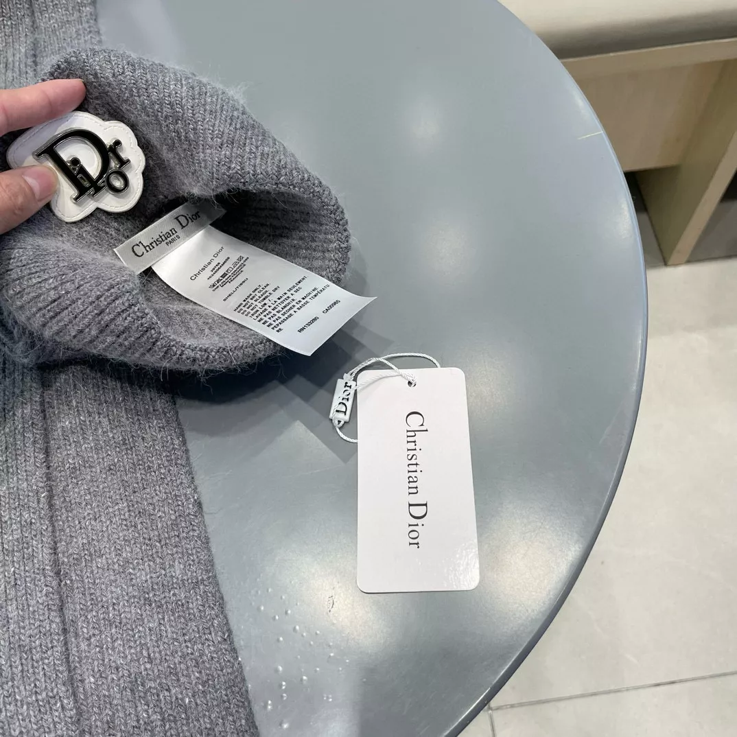Refined 8262 Christian Dior Hat and Scarf Set