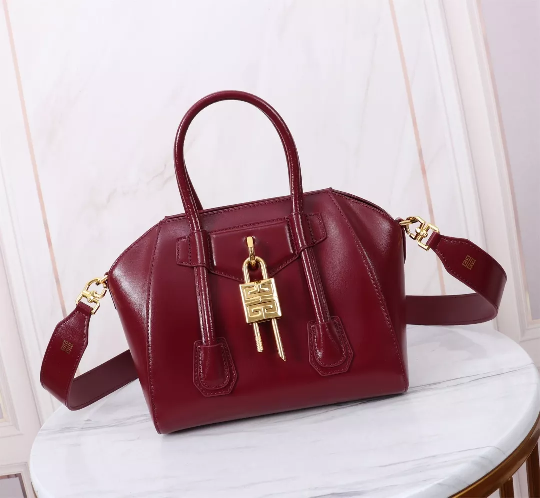 Refined 8302 Givenchy AAA Quality Handbags For Women