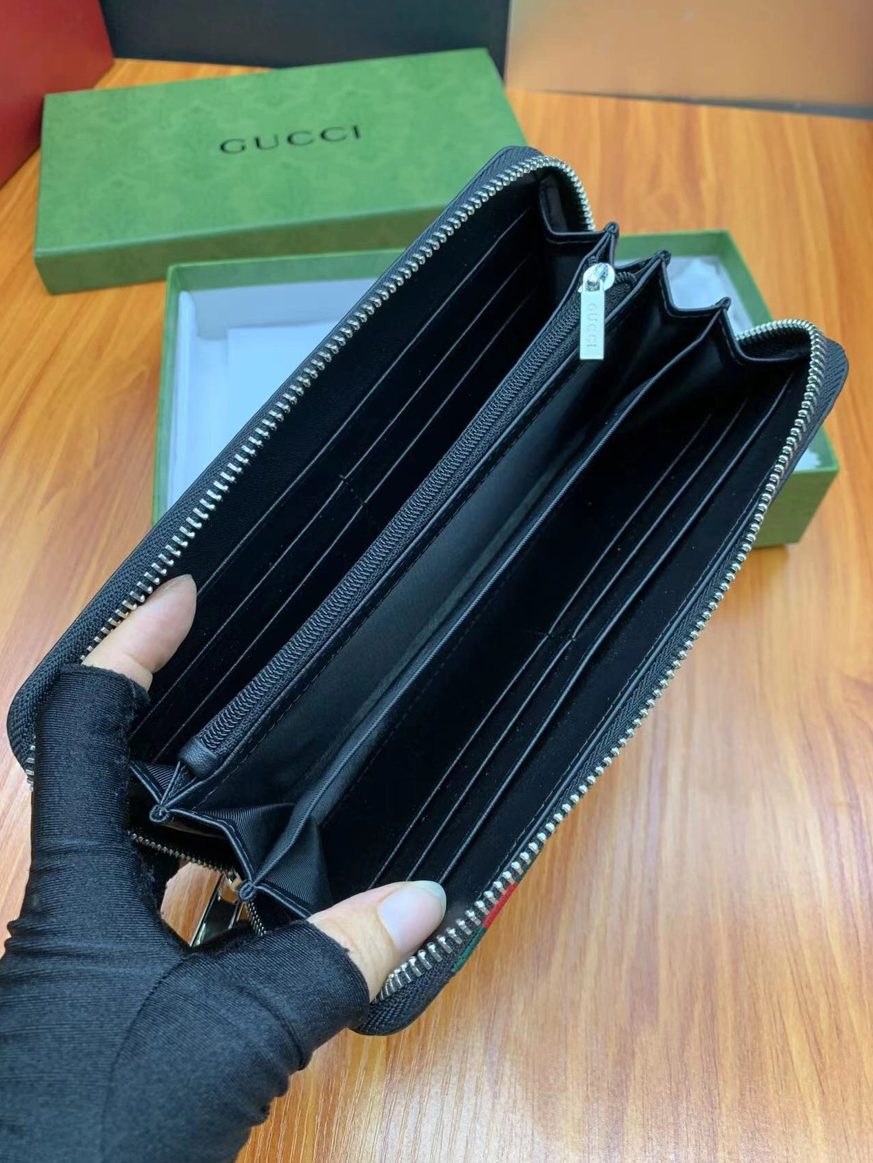 Refined 8568 Gucci AAA Man Wallets