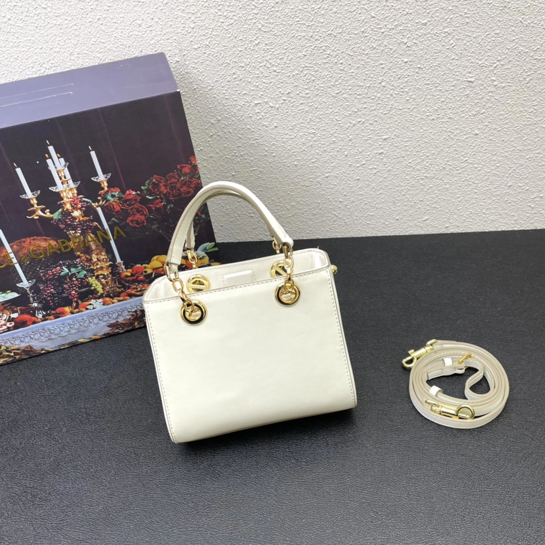 Refined 9092 Dolce & Gabbana AAA Quality Handbags For Women