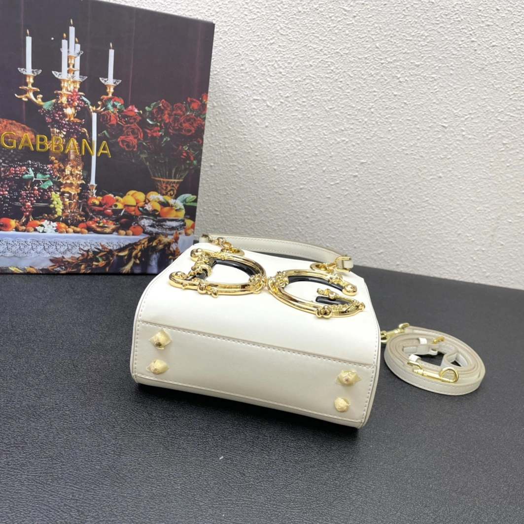 Refined 9092 Dolce & Gabbana AAA Quality Handbags For Women