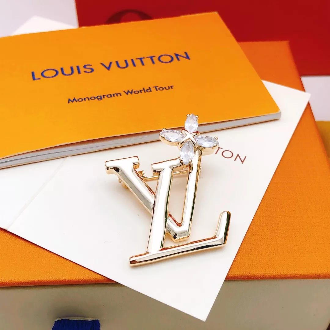 Refined 9300 Louis Vuitton LV Brooches For Women