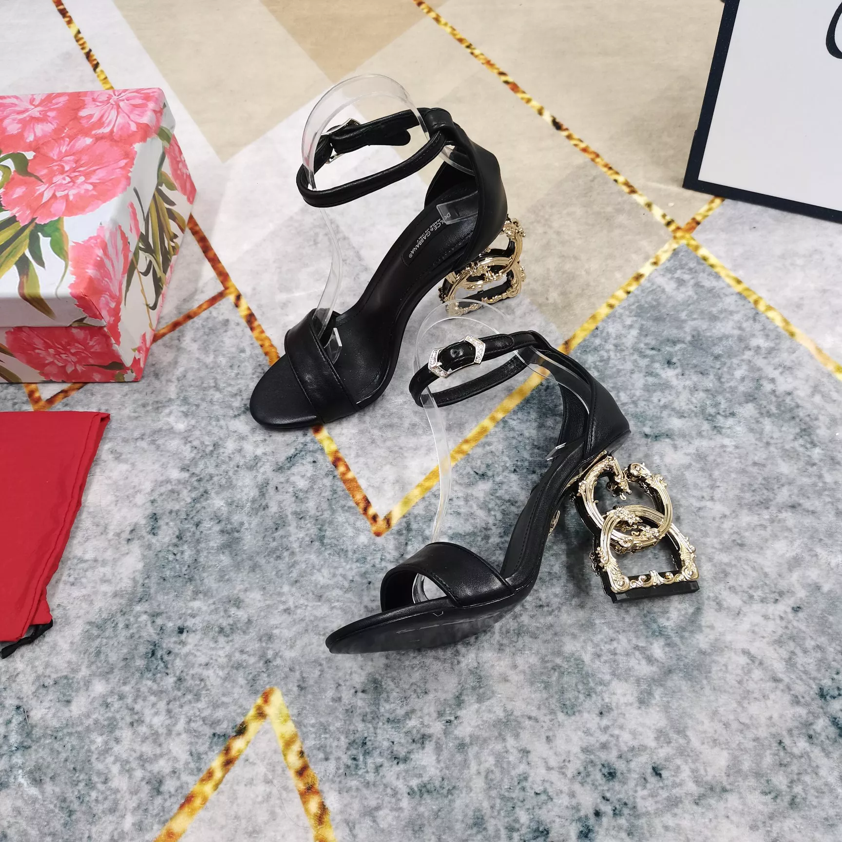 Refined 9304 Dolce & Gabbana D&G Sandal For Women