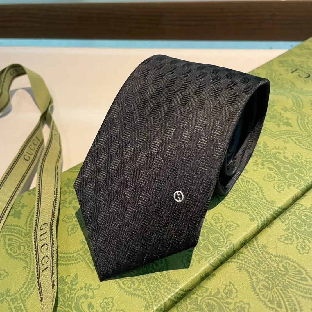Refined 9408 Gucci Necktie