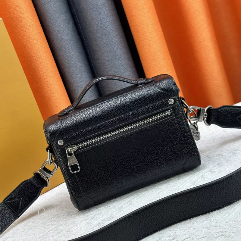 Refined 9460 Louis Vuitton AAA Quality Messenger Bags For Women