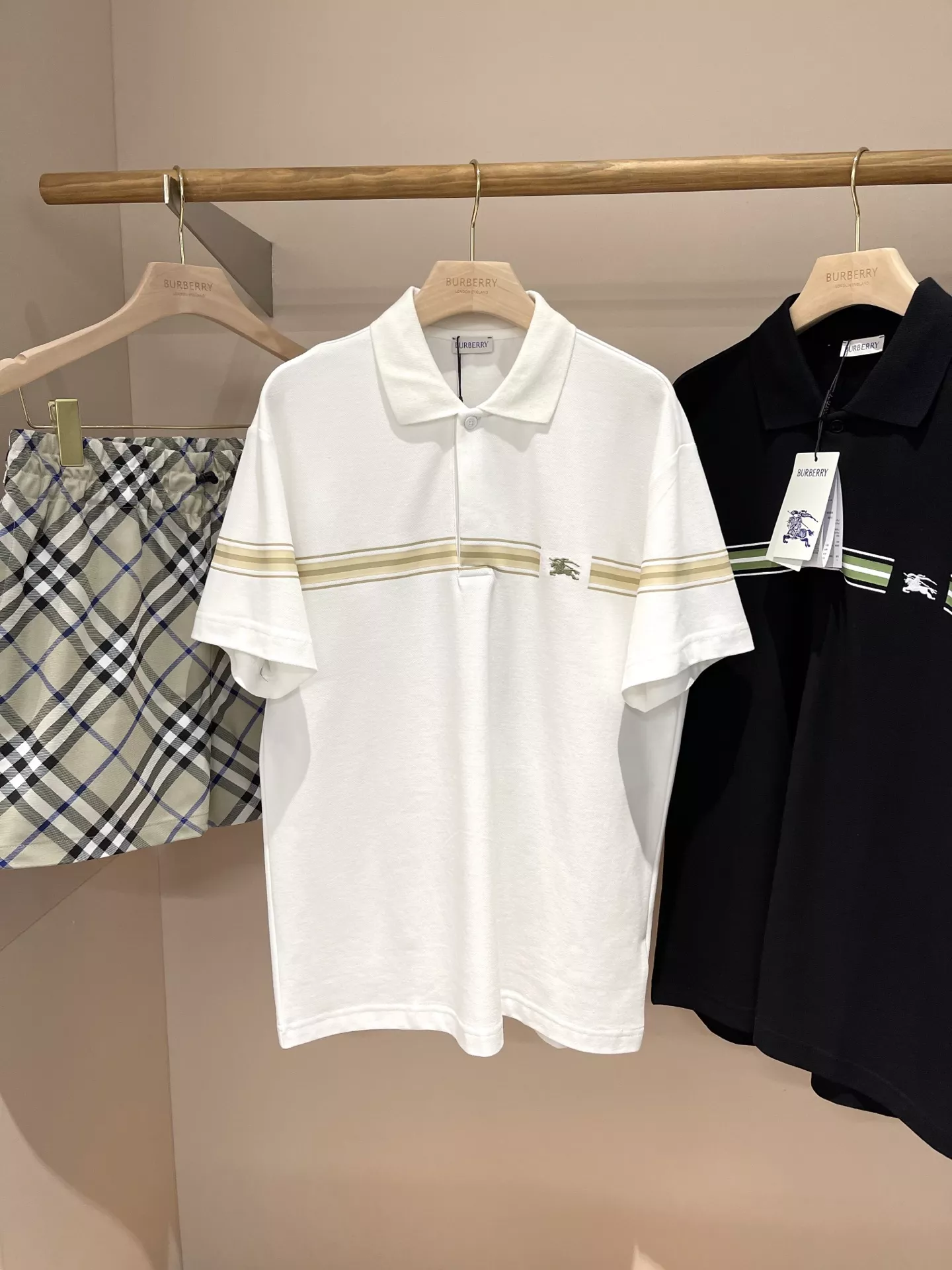 Refined 9483 Burberry T-Shirts Short Sleeved For Unisex