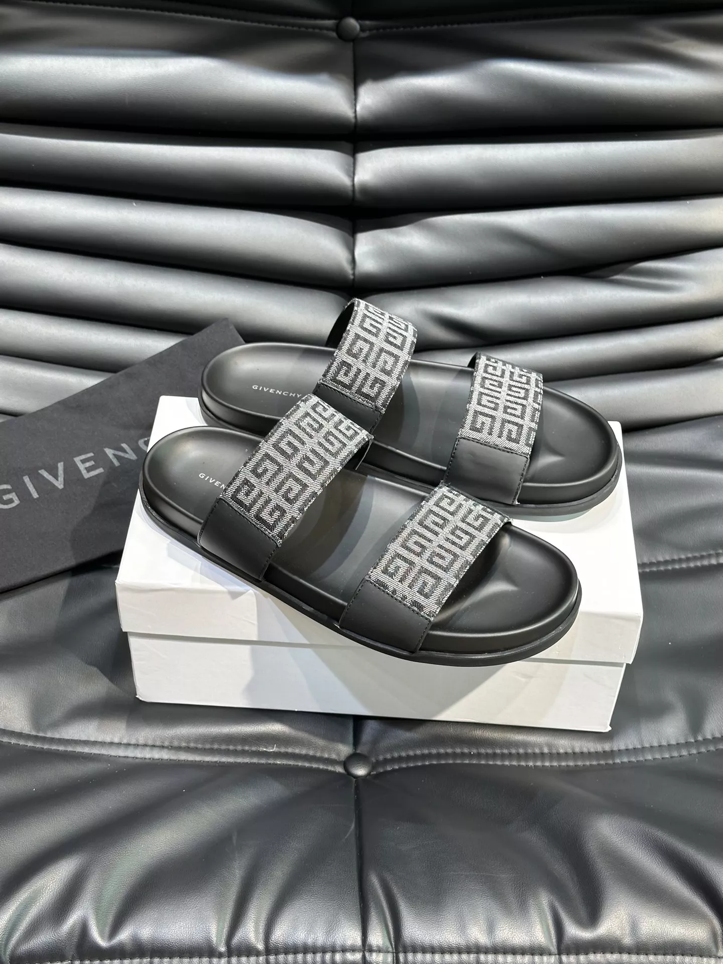 Refined 9635 Givenchy Slippers For Men