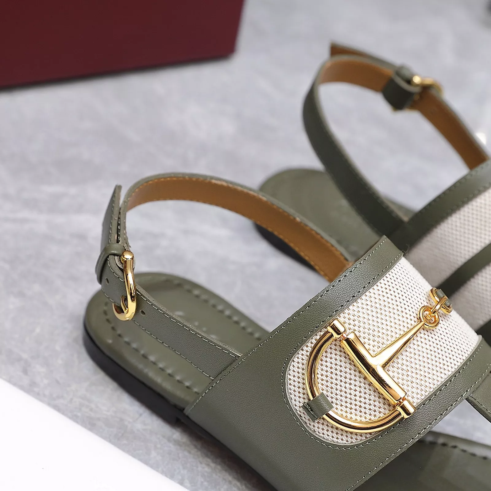 Refined 9680 Gucci Sandal For Women