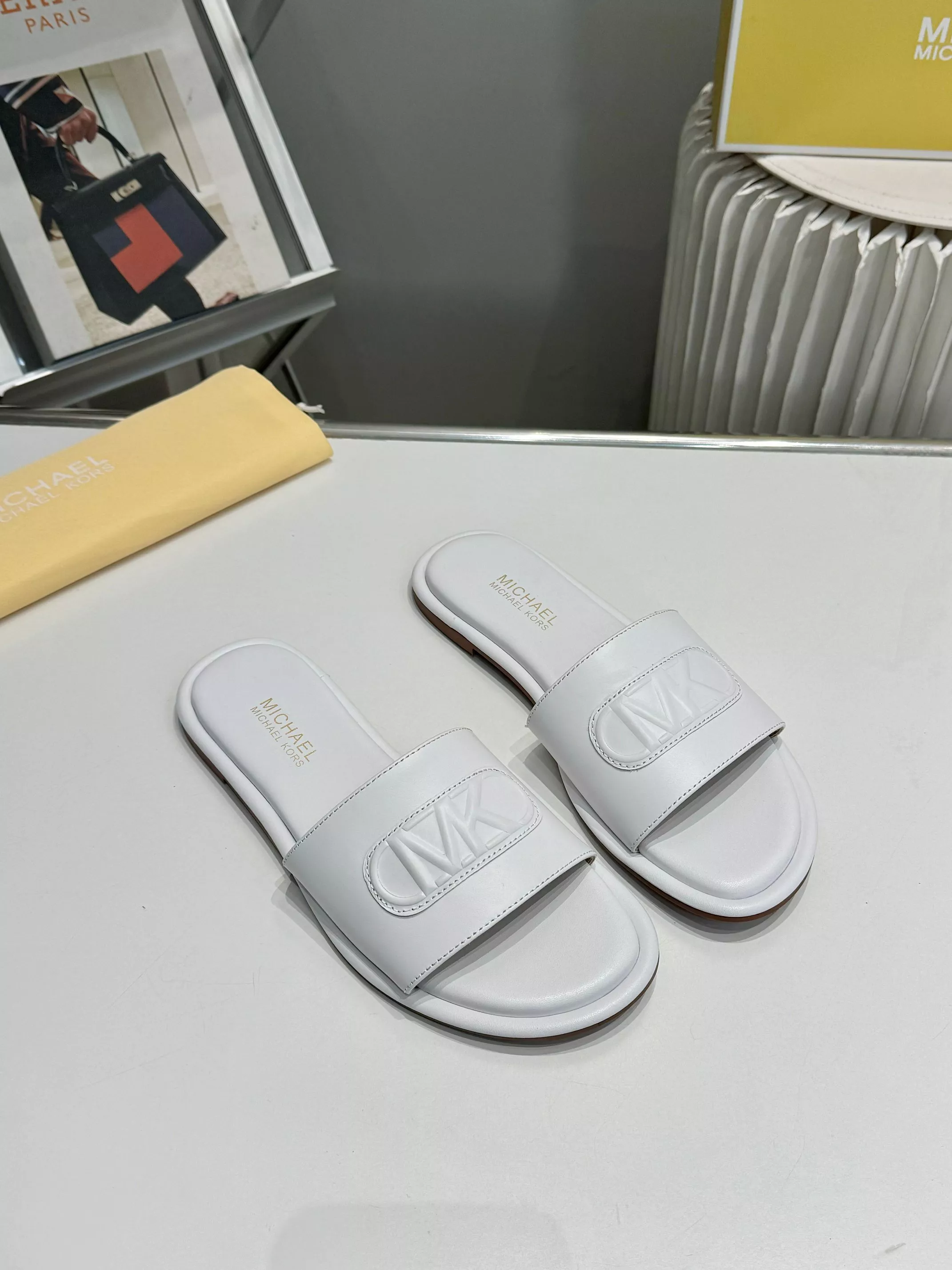Refined 9715 Michael Kors Slippers For Women