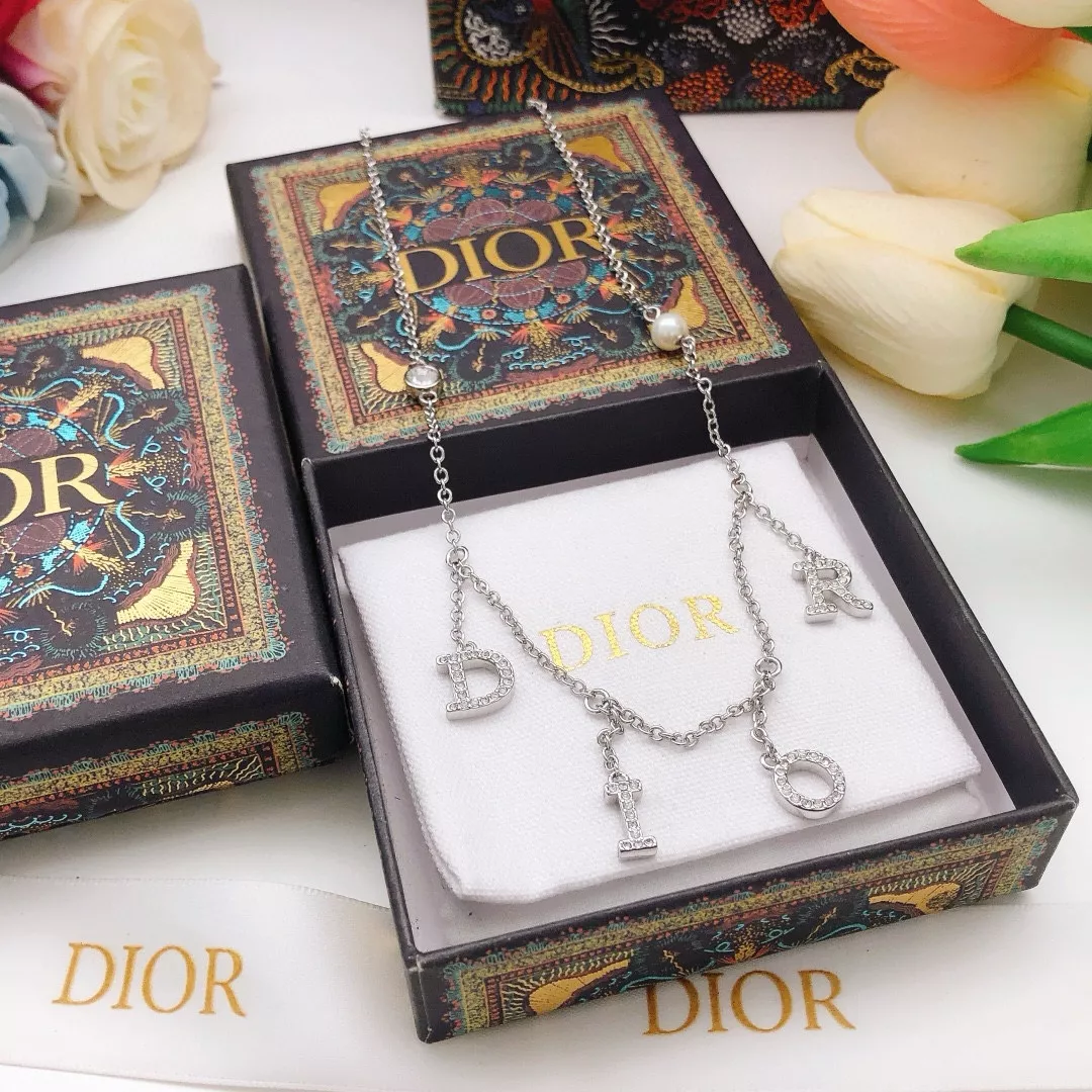 Refined 9770 Christian Dior Necklaces