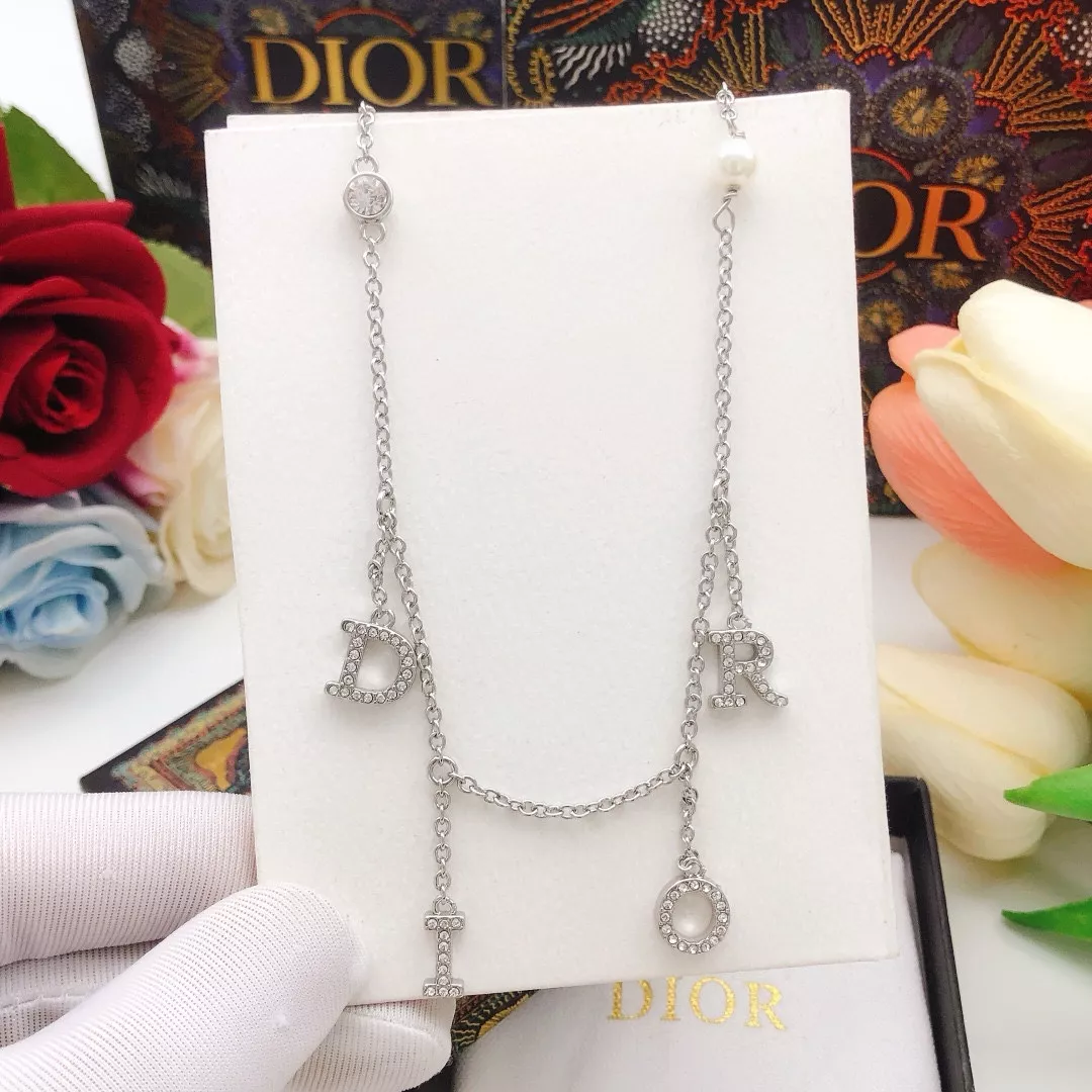 Refined 9770 Christian Dior Necklaces