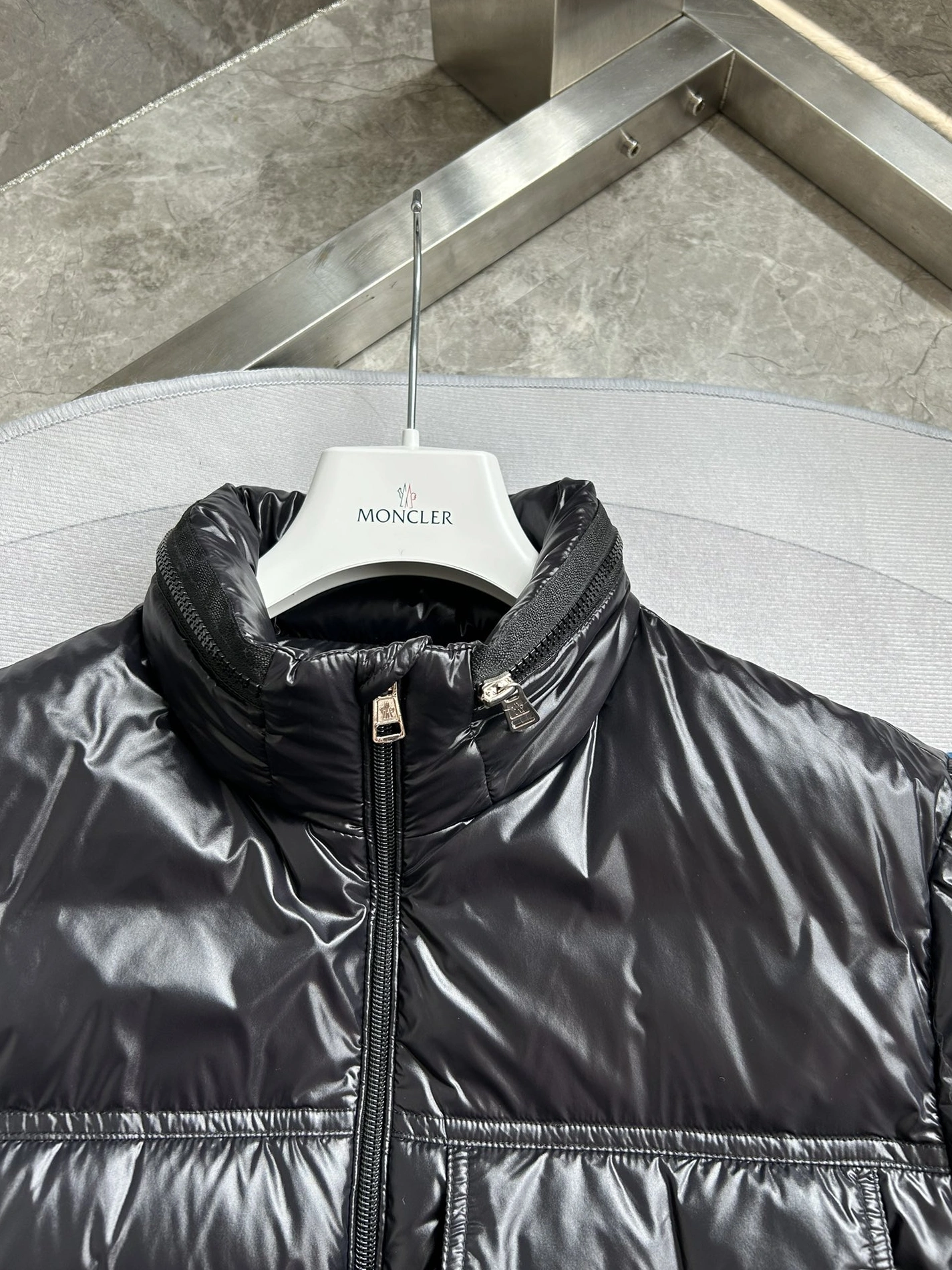 Refined 9820 Moncler Down Feather Coat Long Sleeved For Men