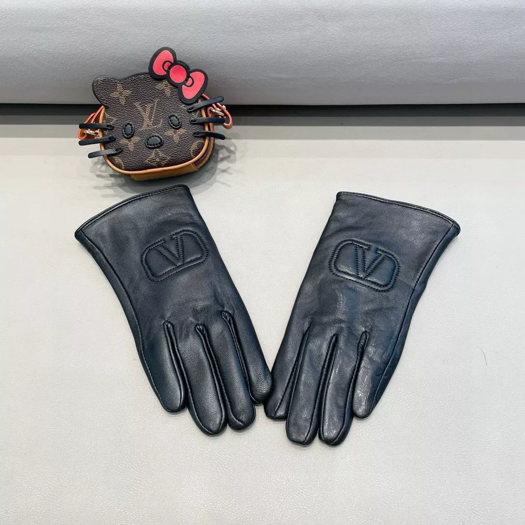 Refined 9913 Valentino Gloves For Women