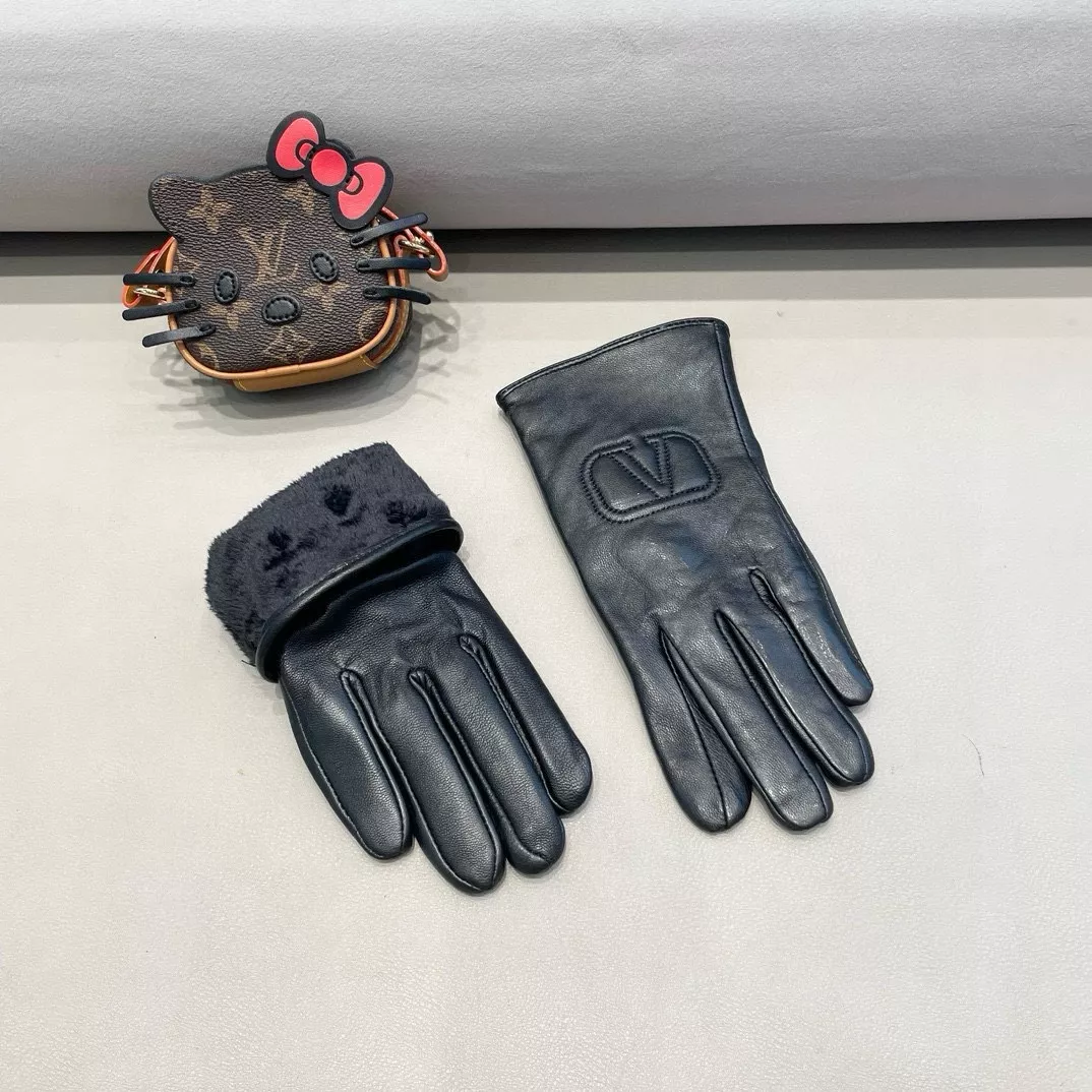 Refined 9913 Valentino Gloves For Women