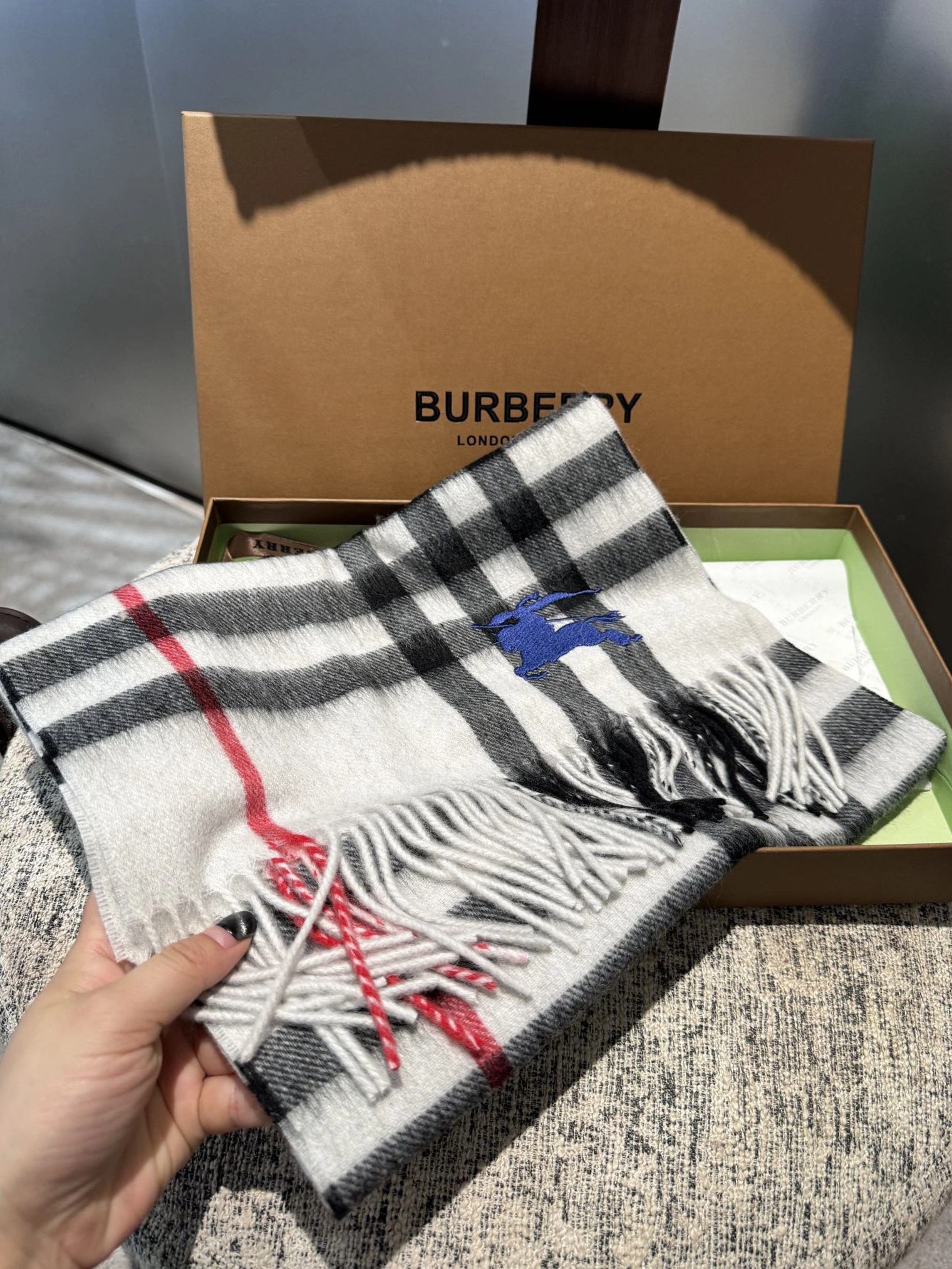 Reliable 1010 Burberry Scarf