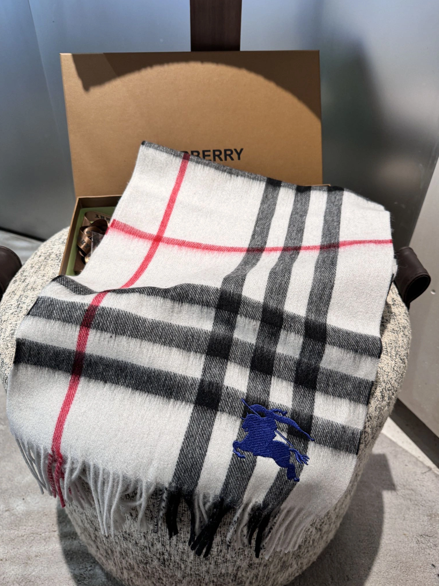 Reliable 1010 Burberry Scarf