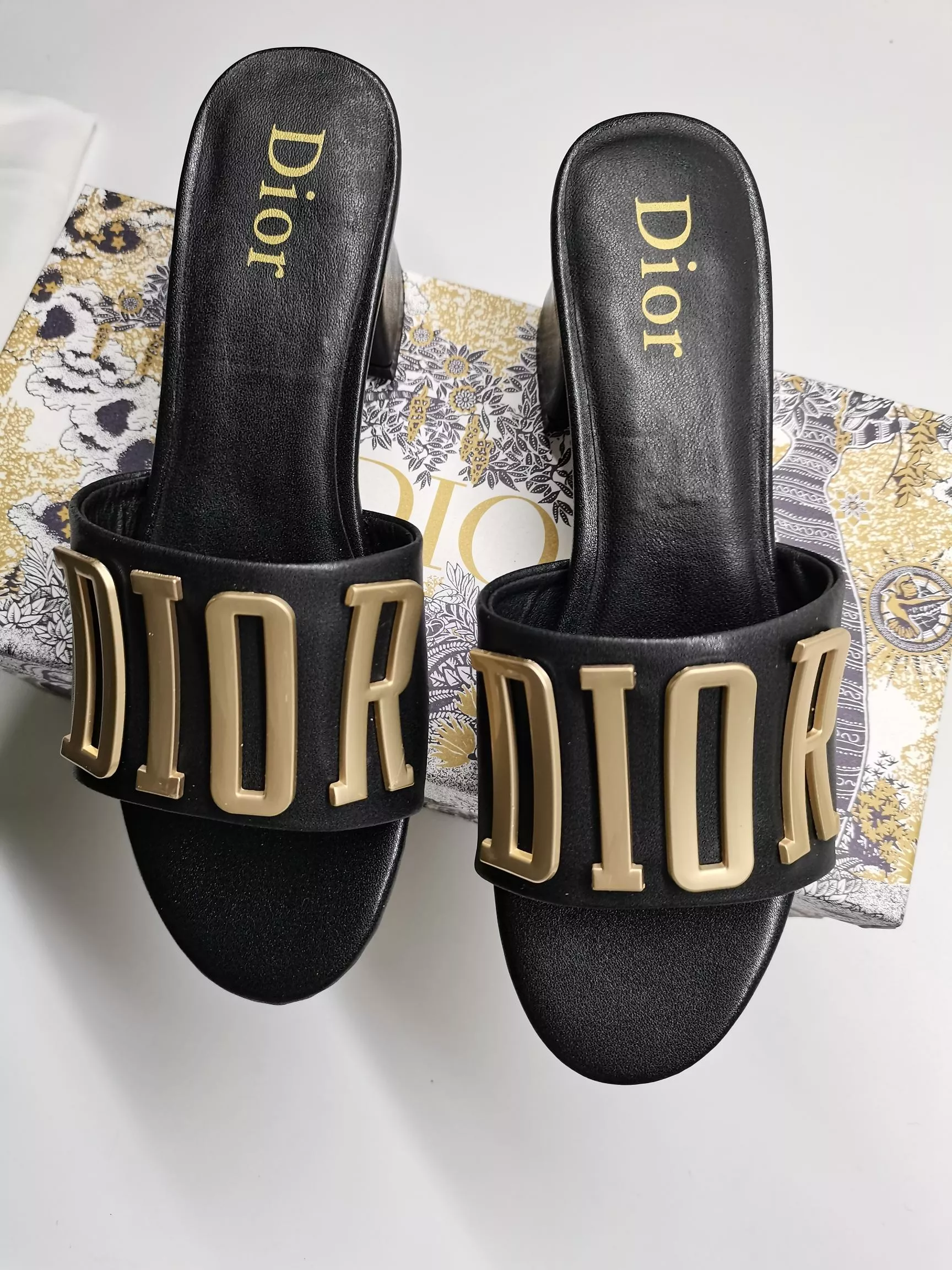 Reliable 1051 Christian Dior Slippers For Women