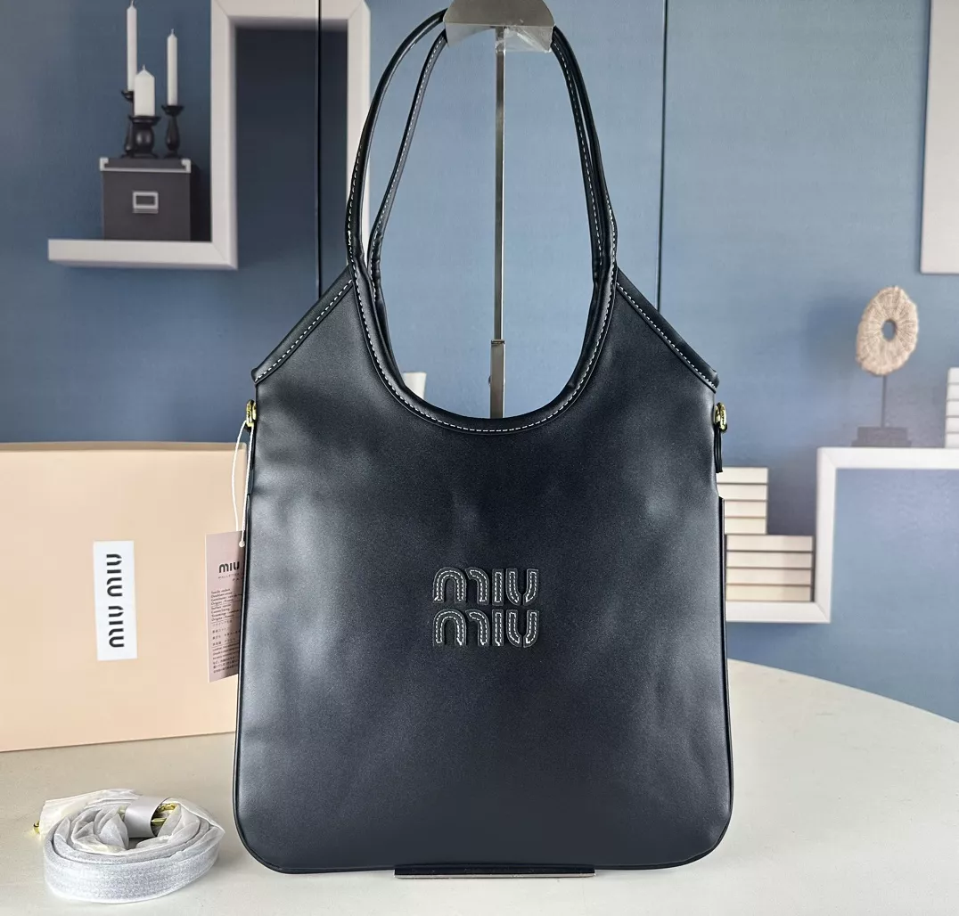Reliable 1163 MIU MIU AAA Quality Shoulder Bags For Women
