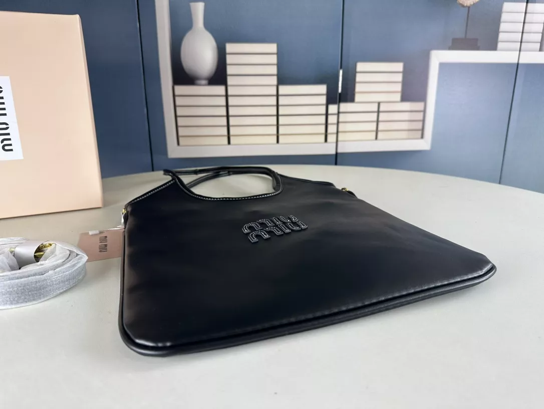 Reliable 1163 MIU MIU AAA Quality Shoulder Bags For Women
