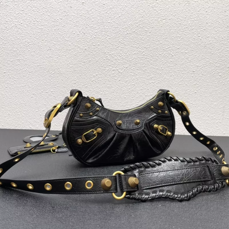 Reliable 1267 Balenciaga AAA Quality Messenger Bags For Women