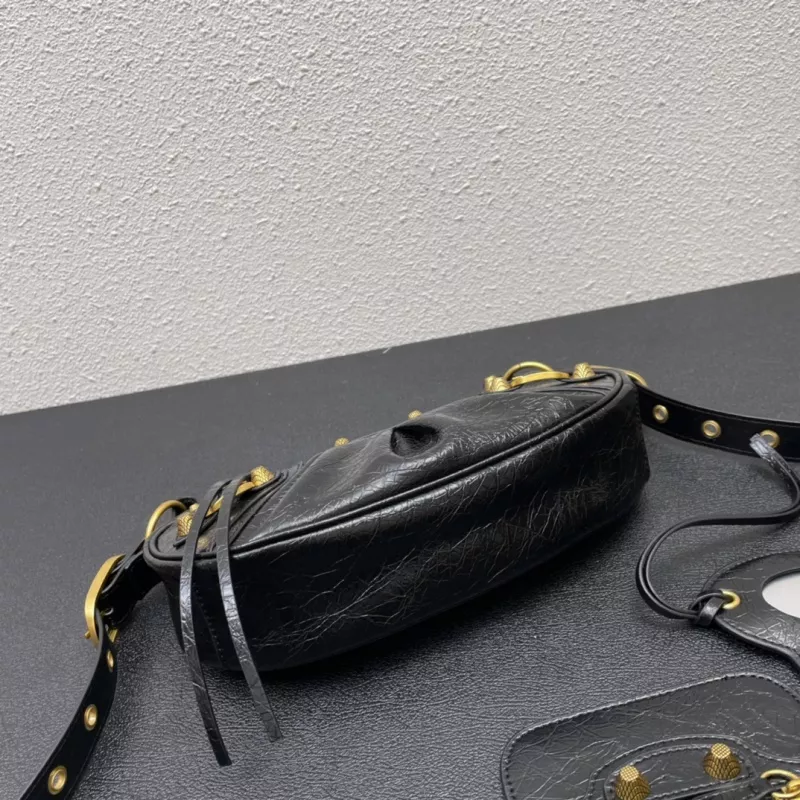 Reliable 1267 Balenciaga AAA Quality Messenger Bags For Women