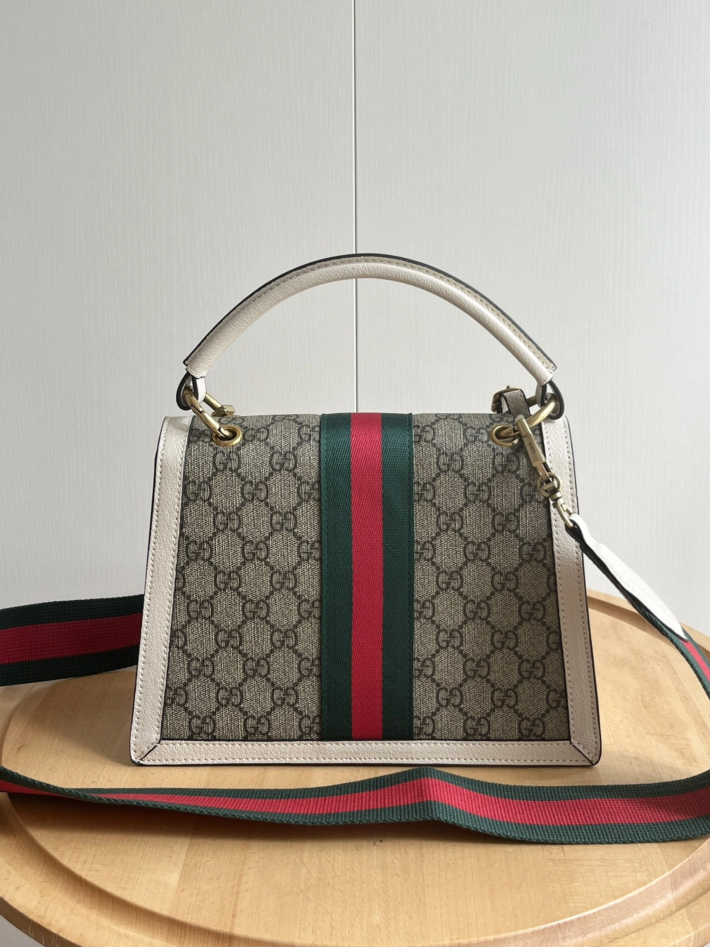 Reliable 151 Gucci AAA Quality Handbags For Women