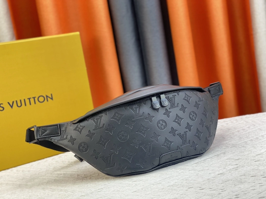 Reliable 160 Louis Vuitton LV AAA Quality Belt Bags For Unisex