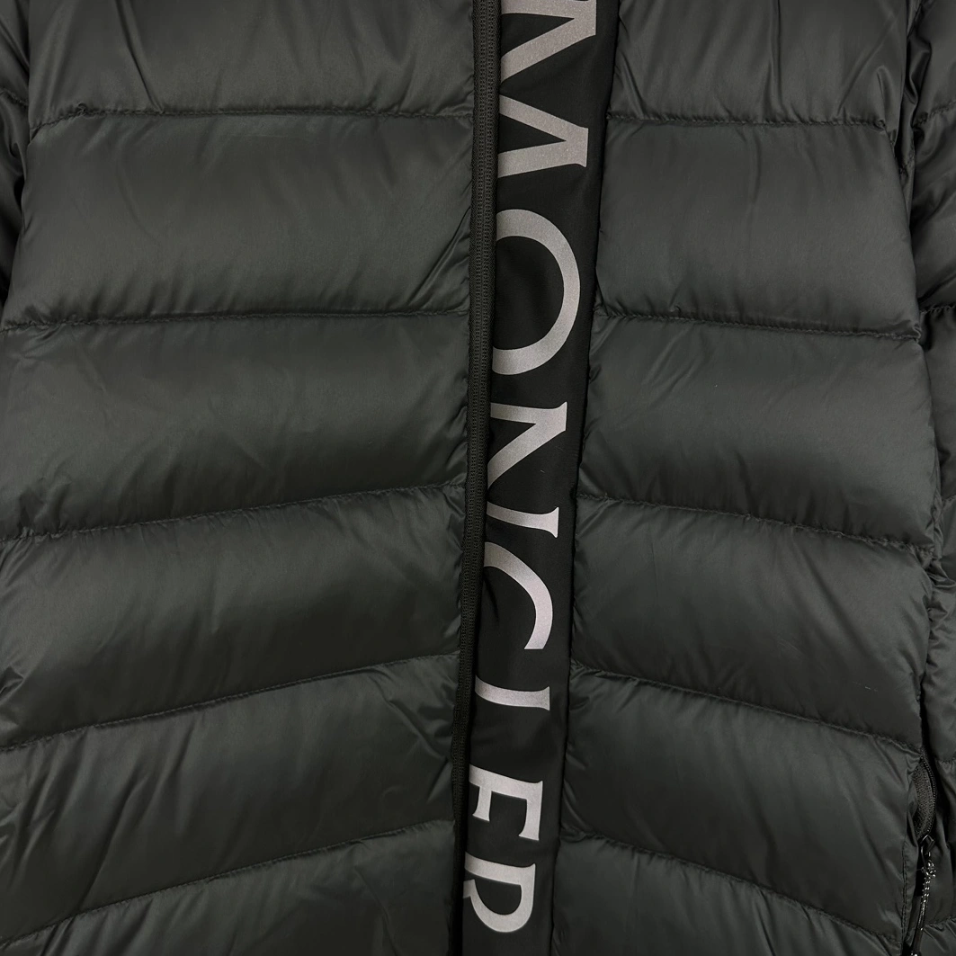Reliable 1682 Moncler Down Feather Coat Long Sleeved For Unisex