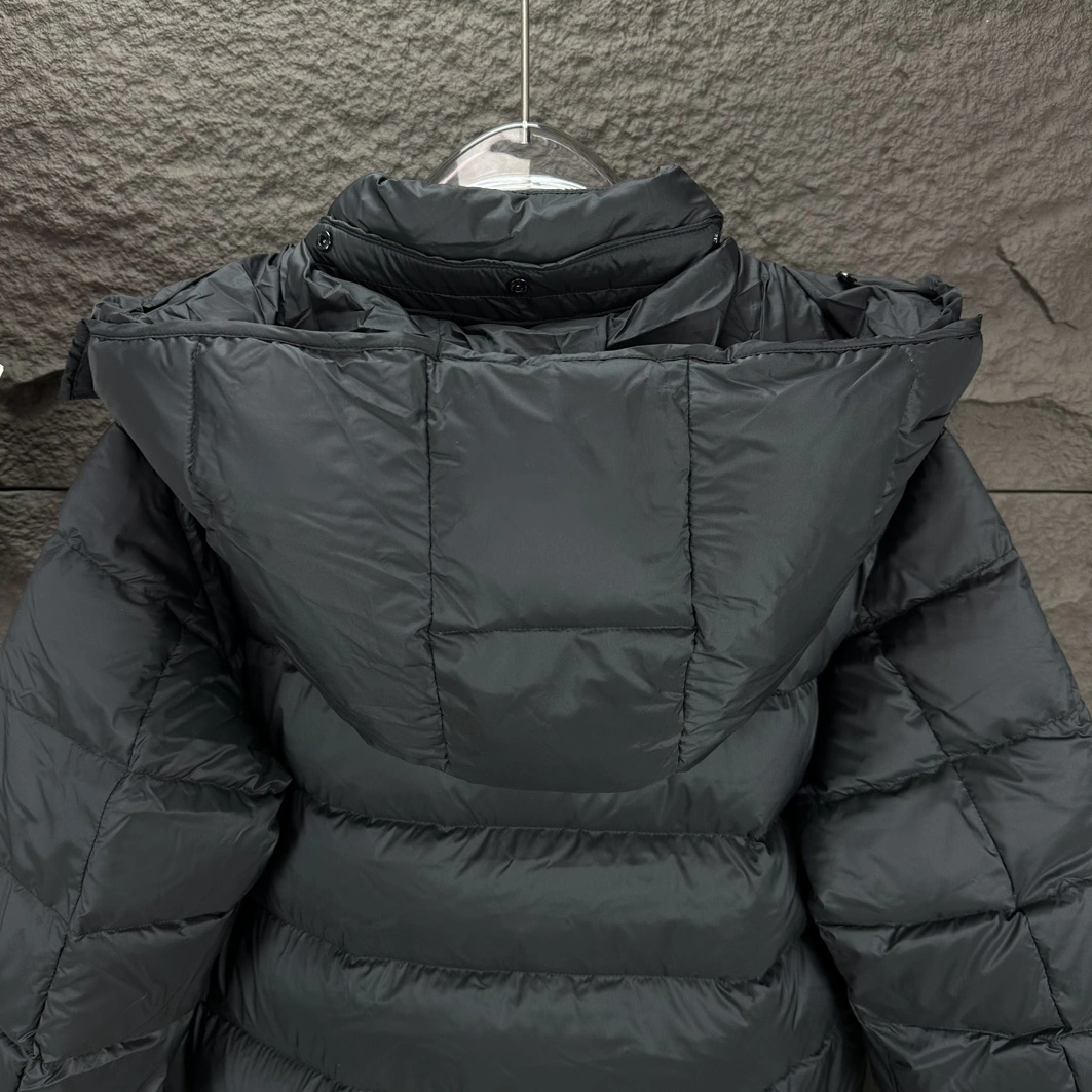 Reliable 1682 Moncler Down Feather Coat Long Sleeved For Unisex