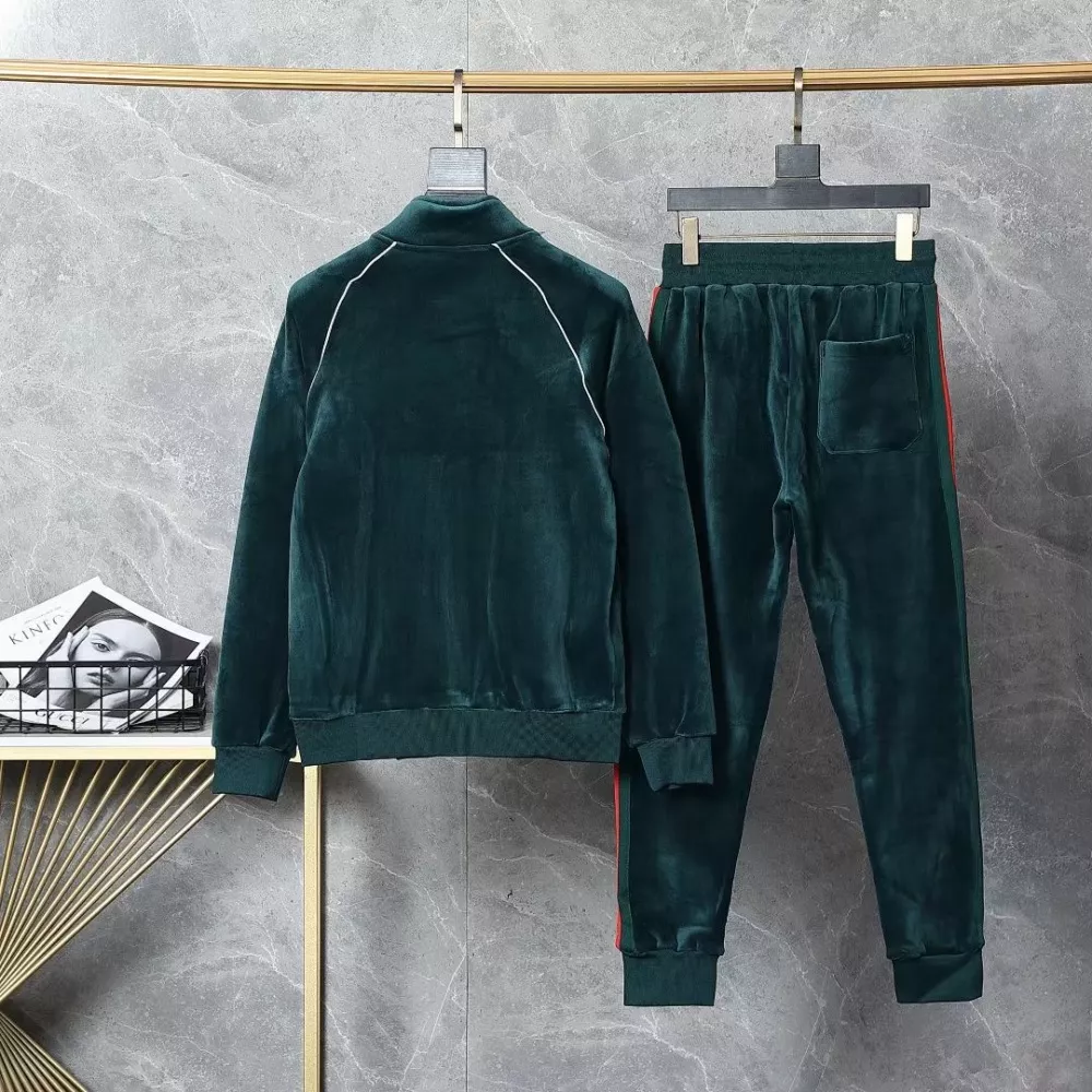 Reliable 1688 Gucci Tracksuits Long Sleeved For Men