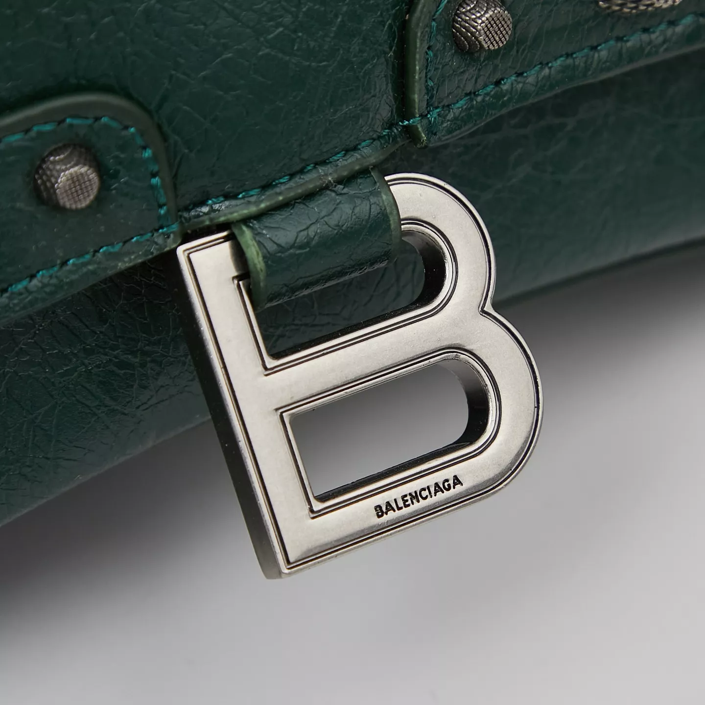 Reliable 1778 Balenciaga AAA Quality Messenger Bags For Women