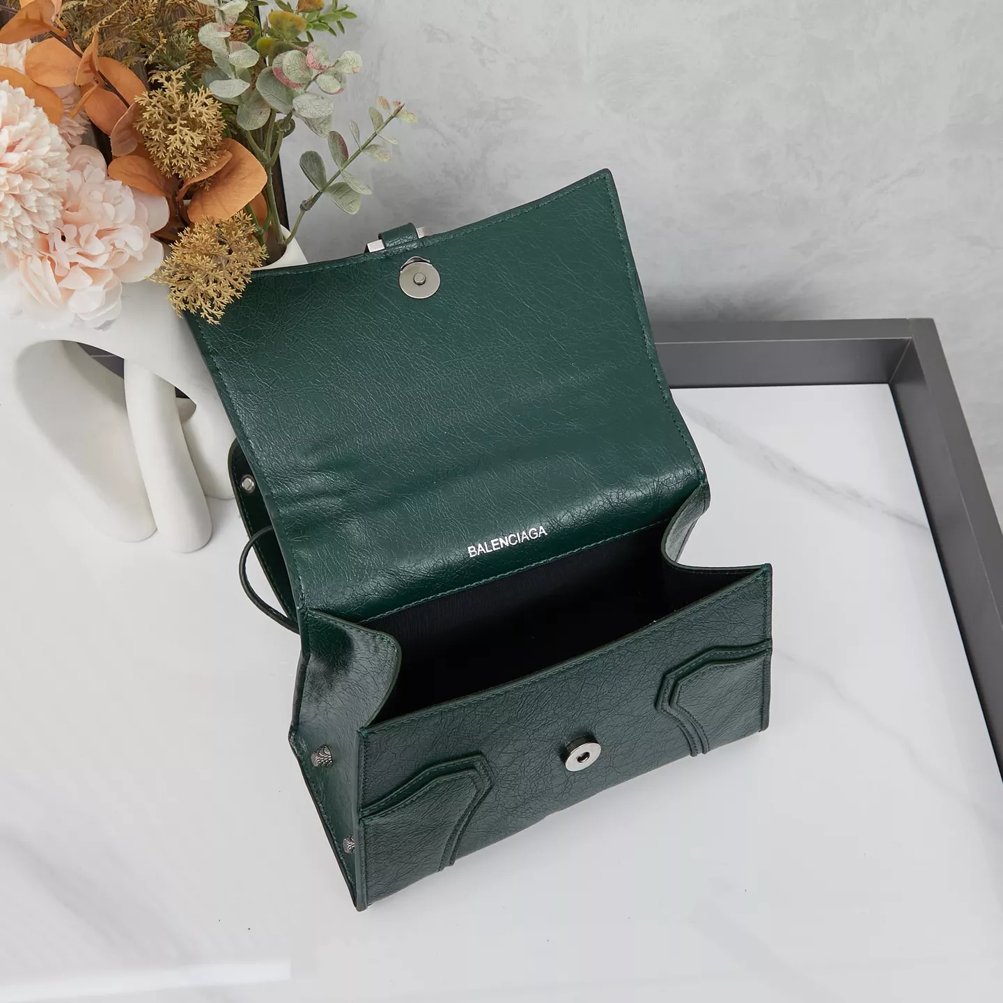 Reliable 1778 Balenciaga AAA Quality Messenger Bags For Women