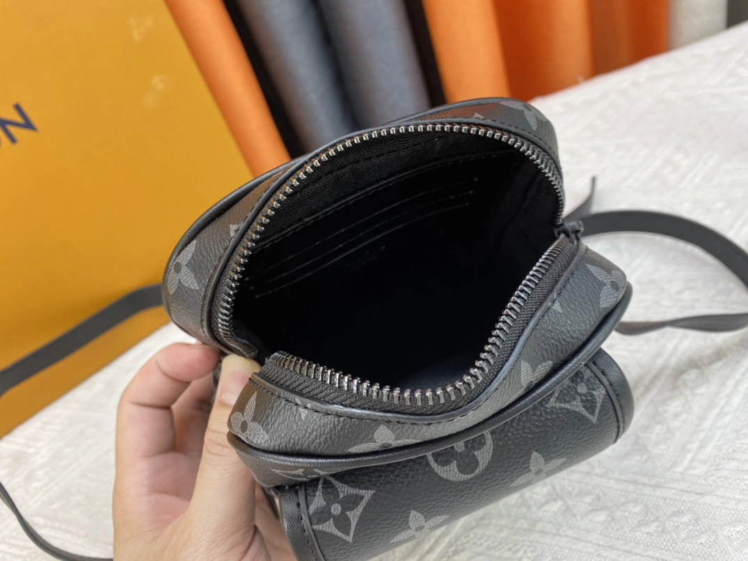 Reliable 1955 Louis Vuitton AAA Man Messenger Bags