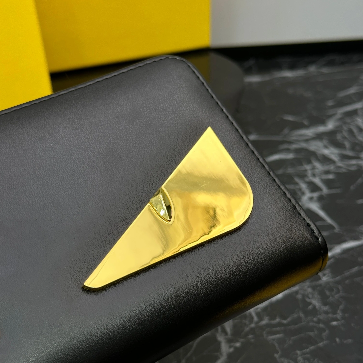 Reliable 2300 Fendi Wallets For Unisex