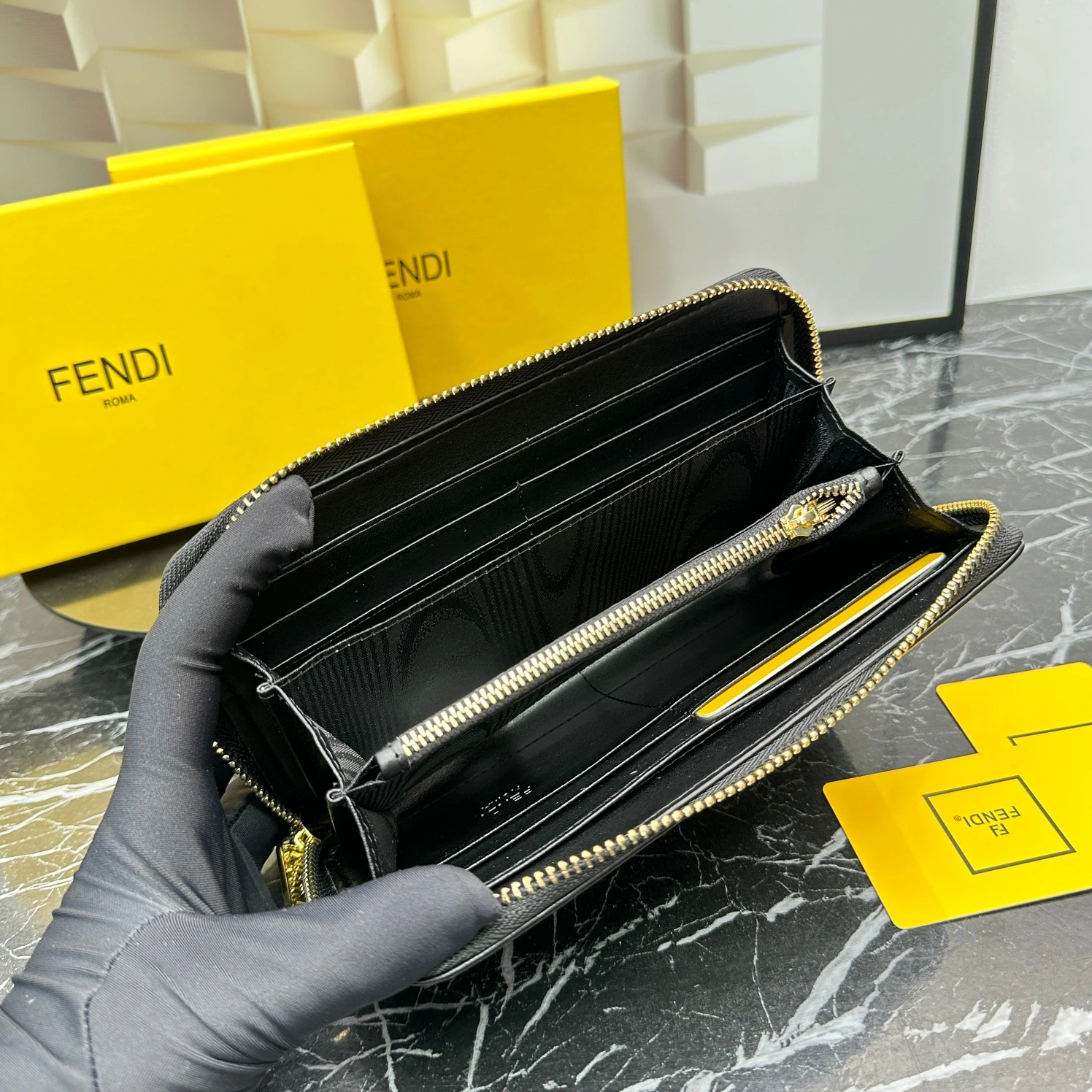 Reliable 2300 Fendi Wallets For Unisex