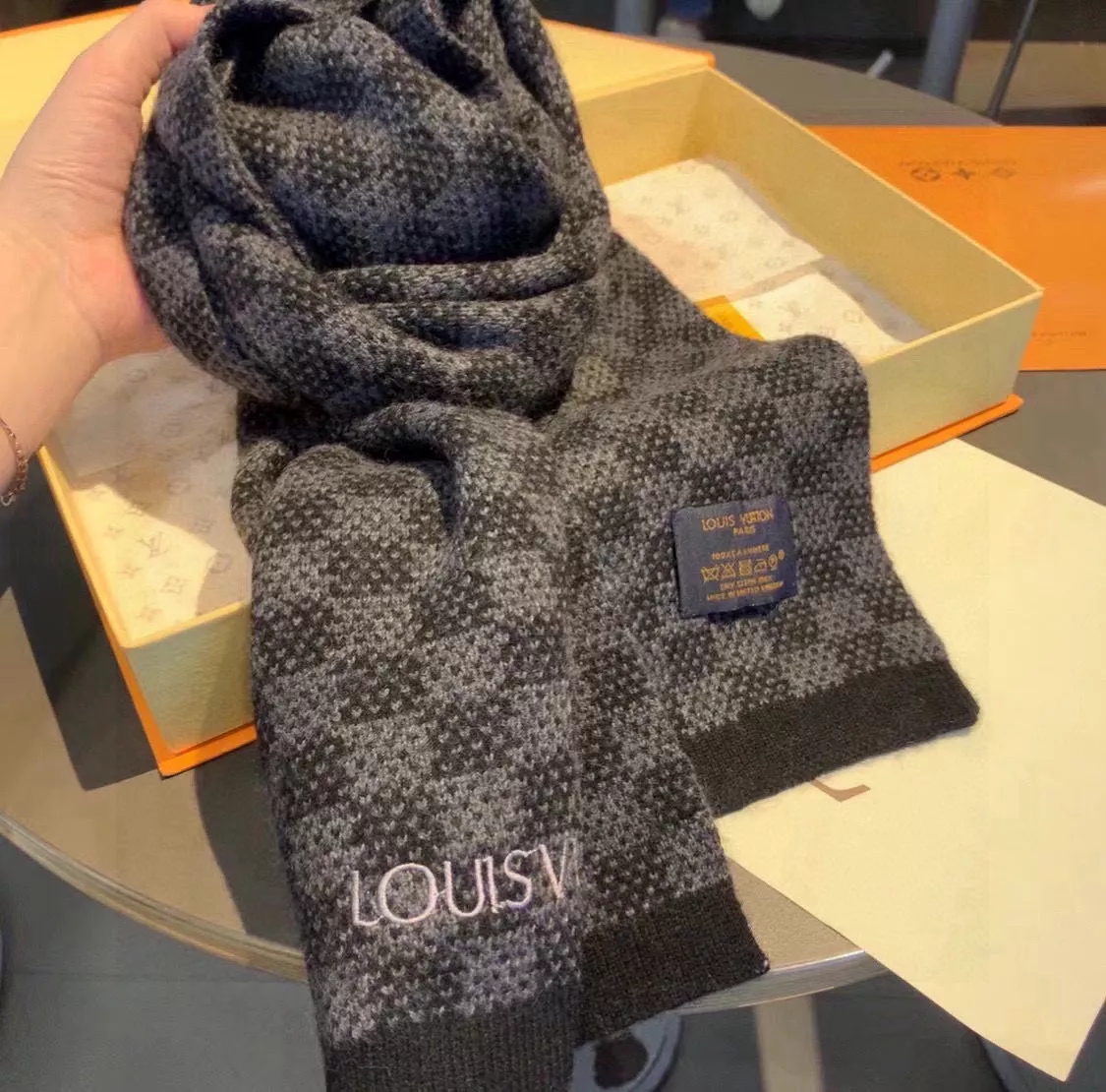 Reliable 2392 Louis Vuitton Scarf For Unisex