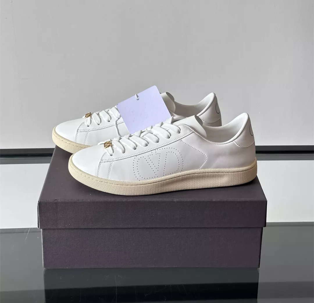 Reliable 2501 Valentino Casual Shoes For Men