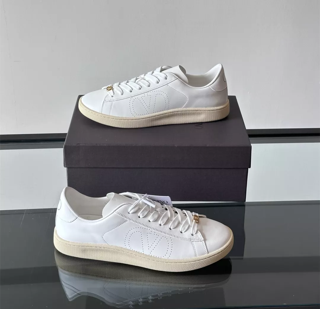 Reliable 2501 Valentino Casual Shoes For Men