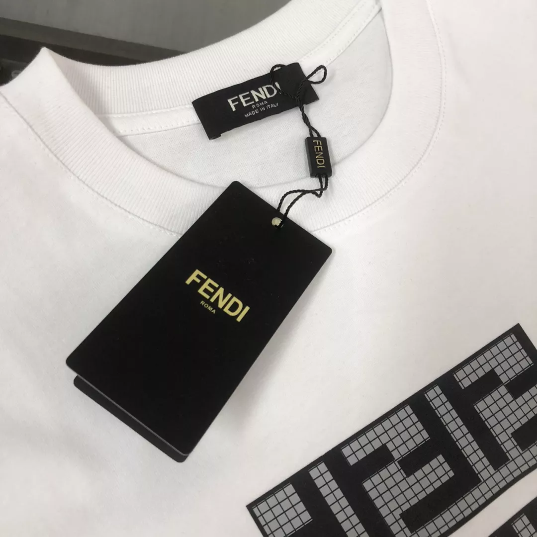 Reliable 2520 Fendi T-Shirts Short Sleeved For Men