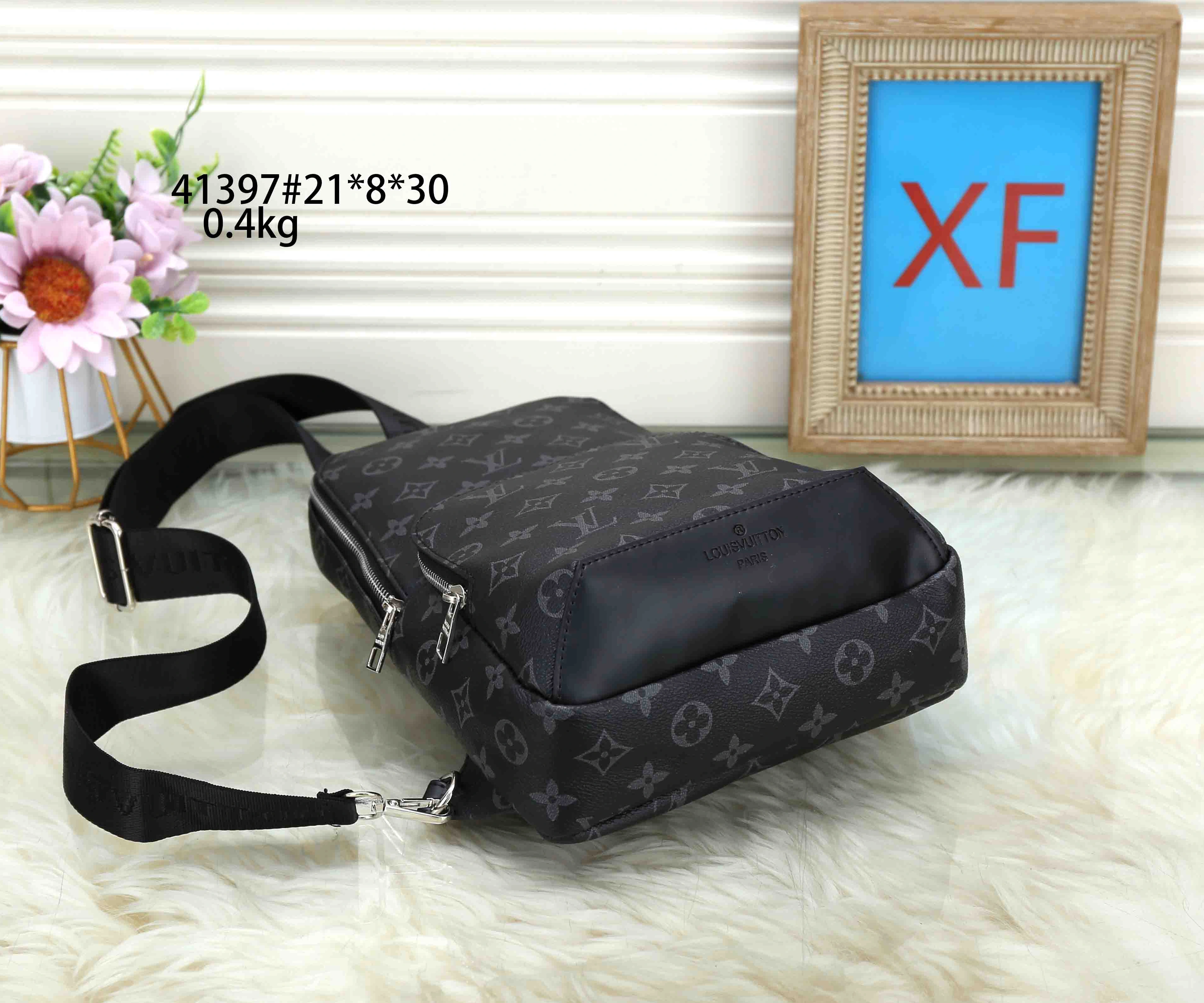 Reliable 2713 Louis Vuitton Messenger Bags For Men