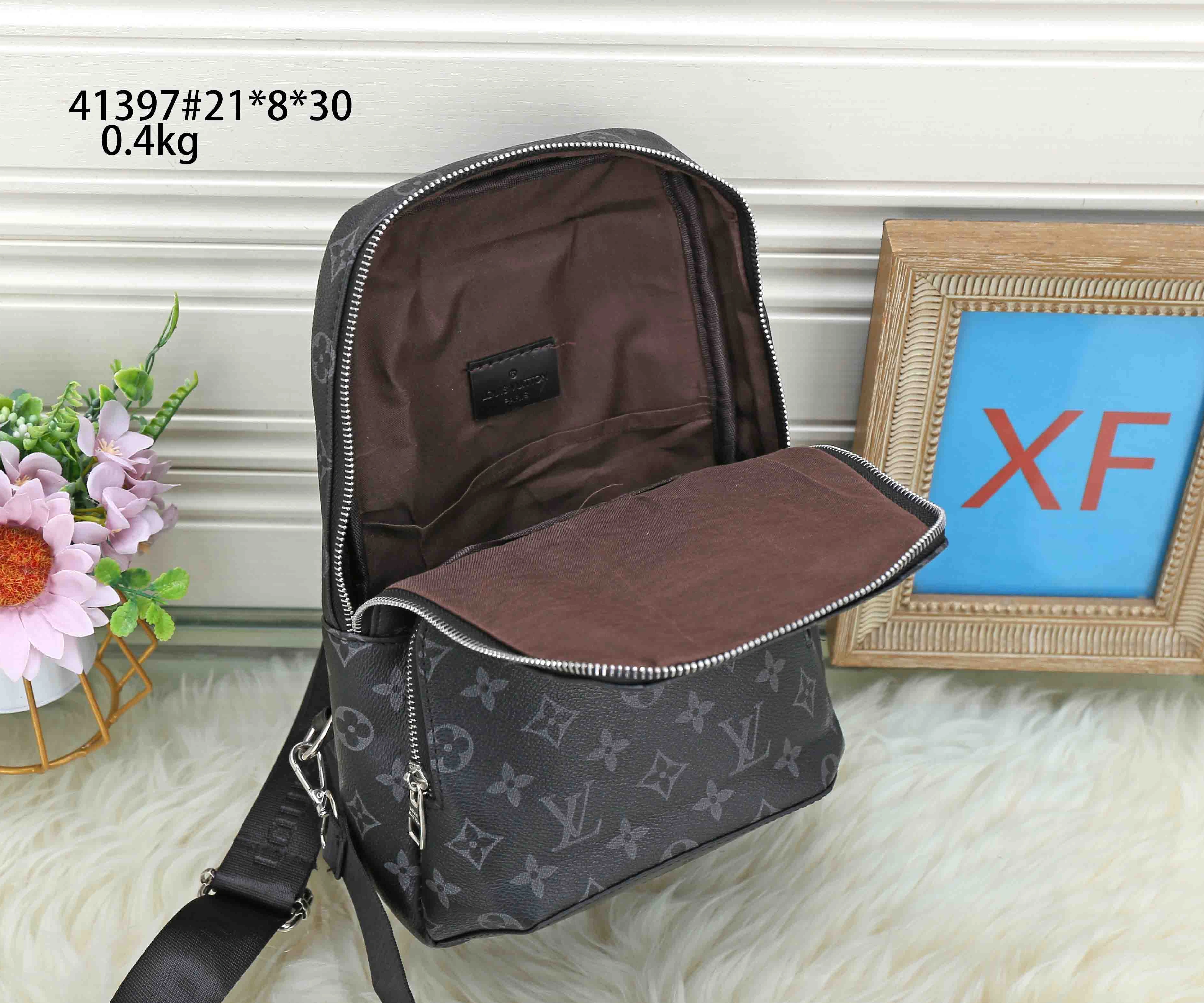 Reliable 2713 Louis Vuitton Messenger Bags For Men