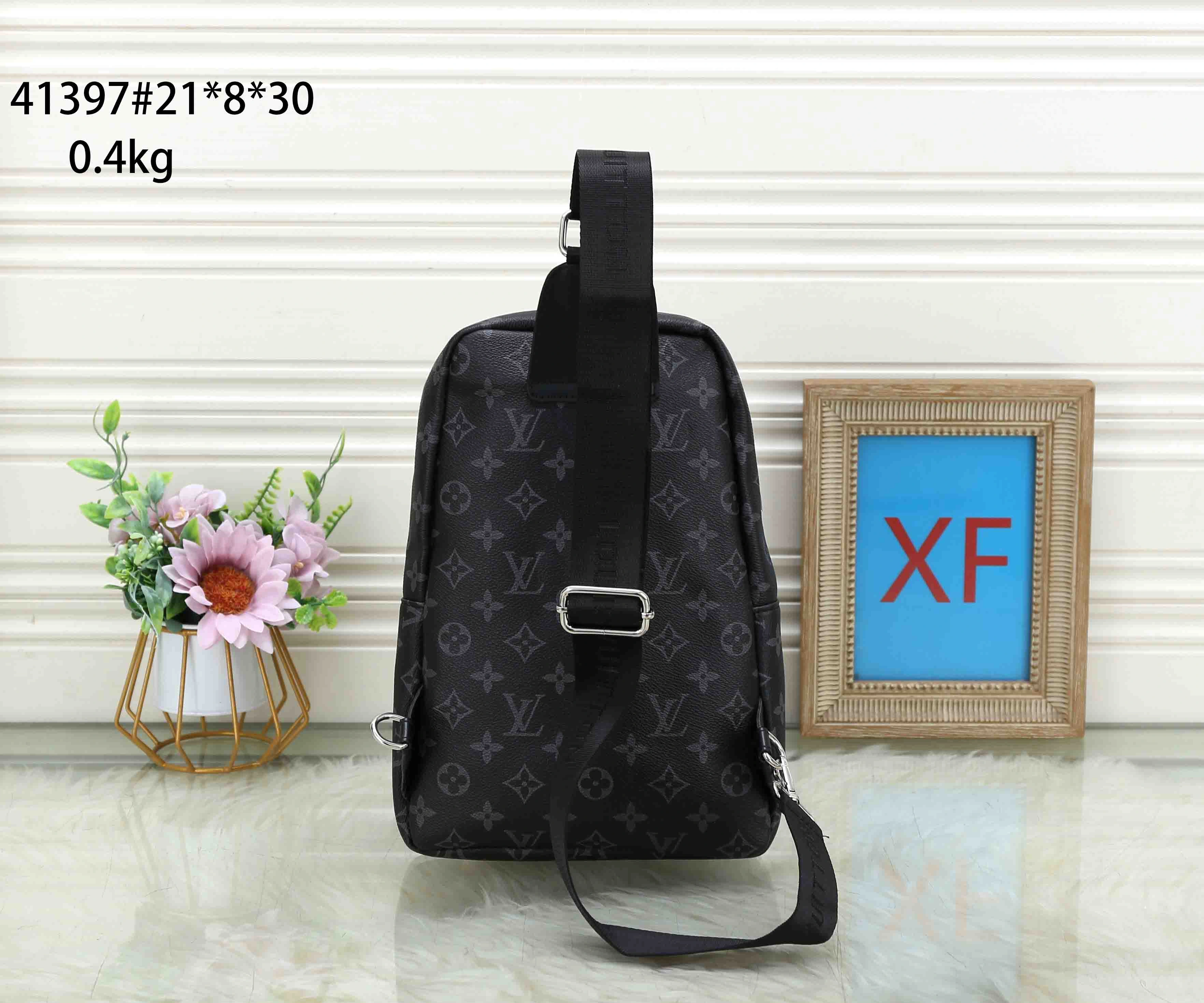 Reliable 2713 Louis Vuitton Messenger Bags For Men