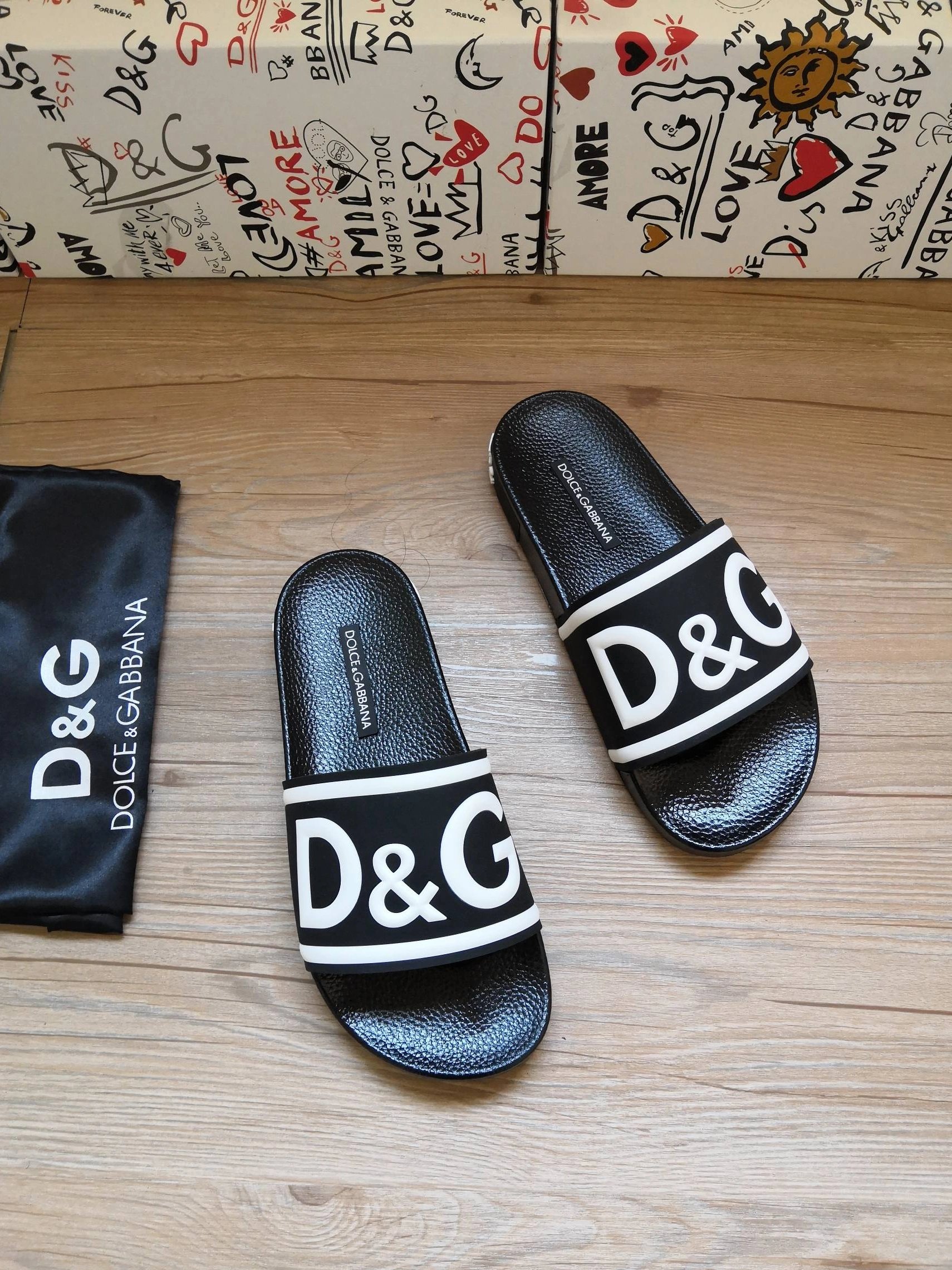 Reliable 2899 Dolce & Gabbana D&G Slippers For Men